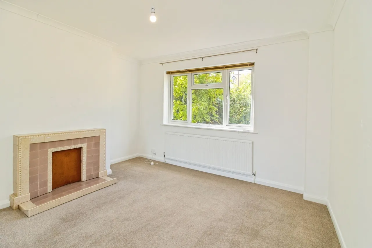 London Road, Loughton, Milton Keynes, Buckinghamshire, MK5, photo 9