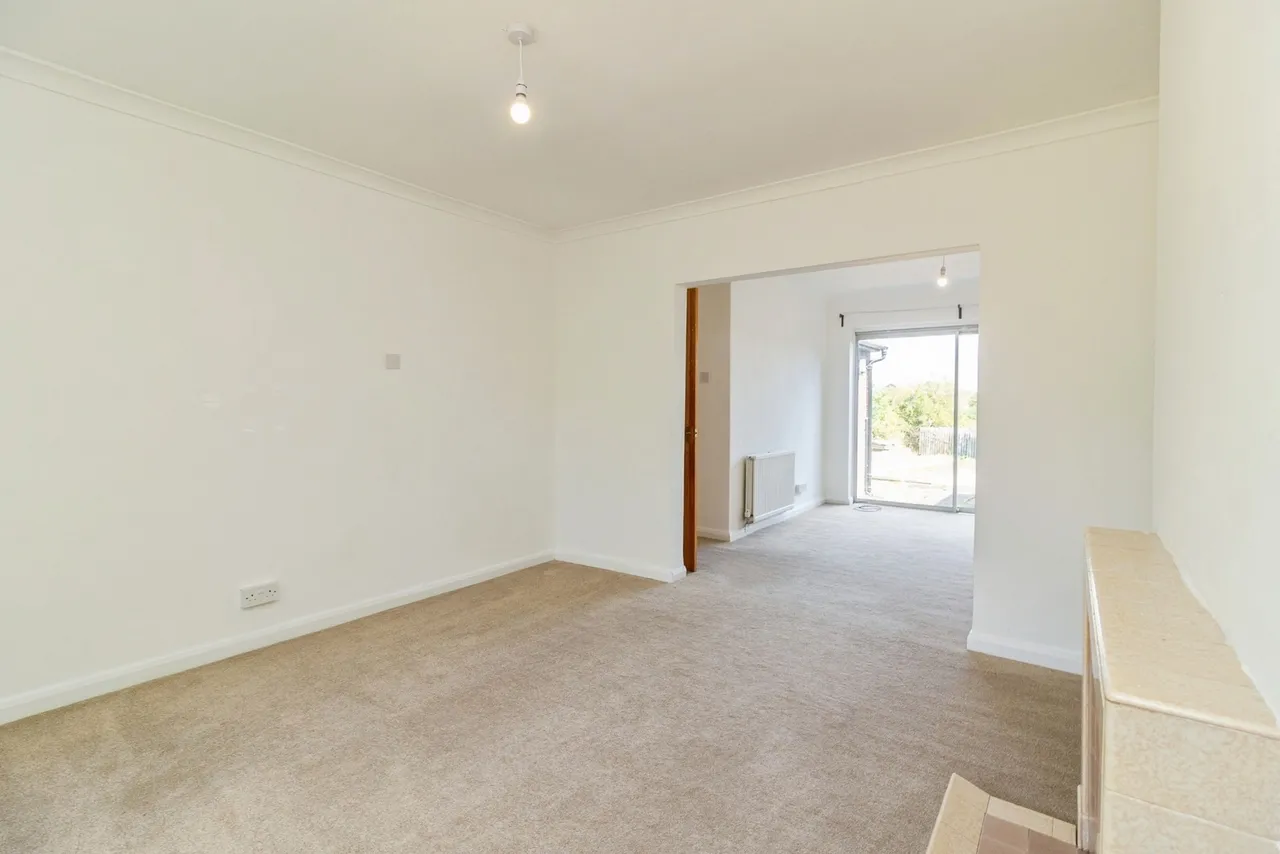 London Road, Loughton, Milton Keynes, Buckinghamshire, MK5, photo 10