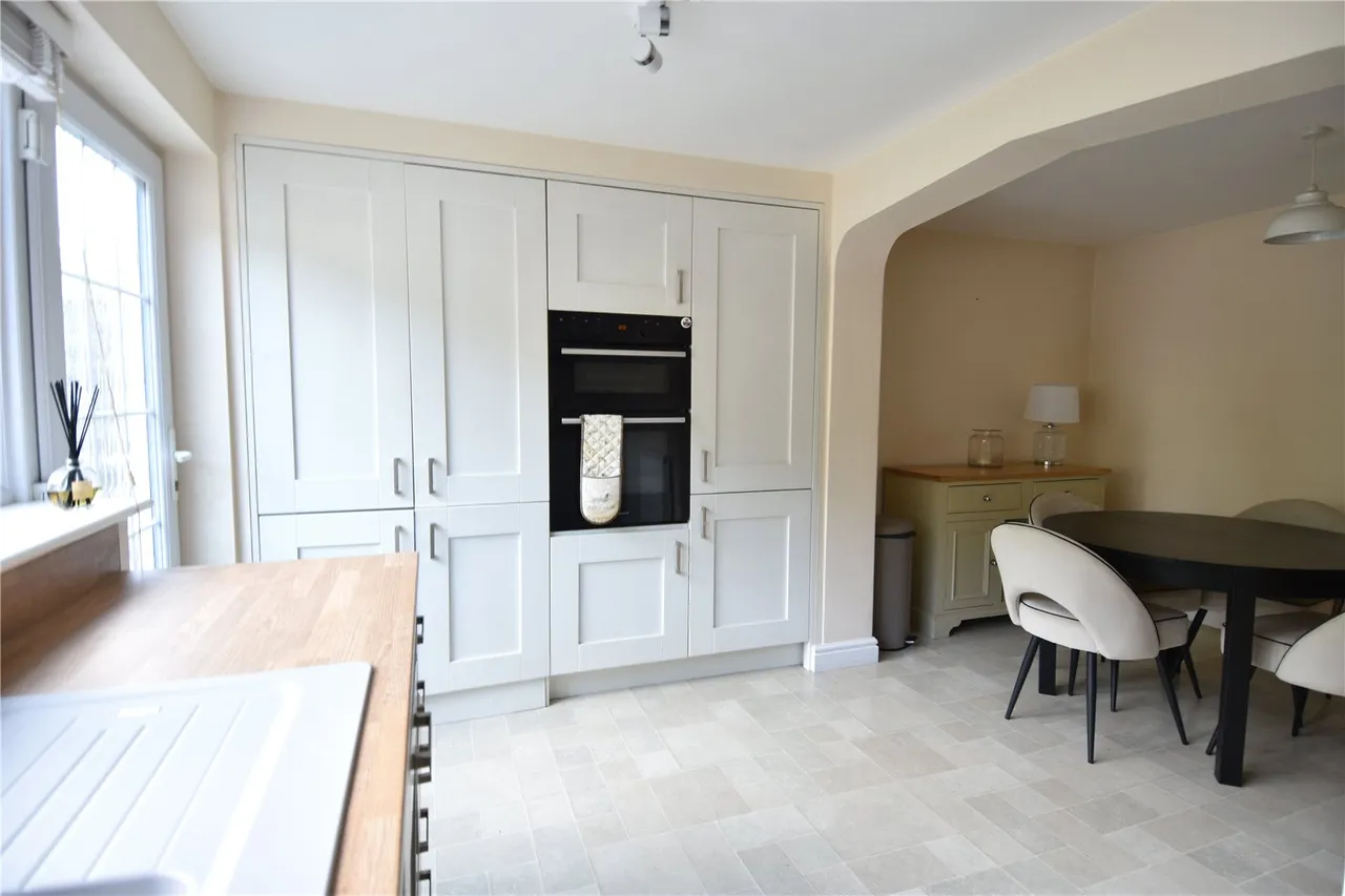 Church Road, Droitwich, Worcestershire, WR9 8LN, photo 2