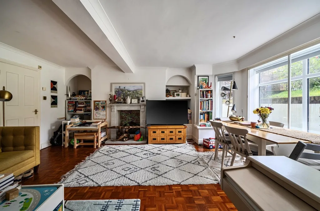 Daleham Gardens, Hampstead, NW3, photo 21