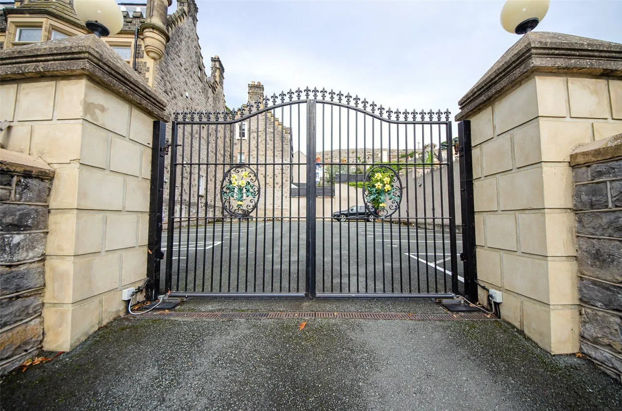 Church Walks, Llandudno, LL30, photo 28