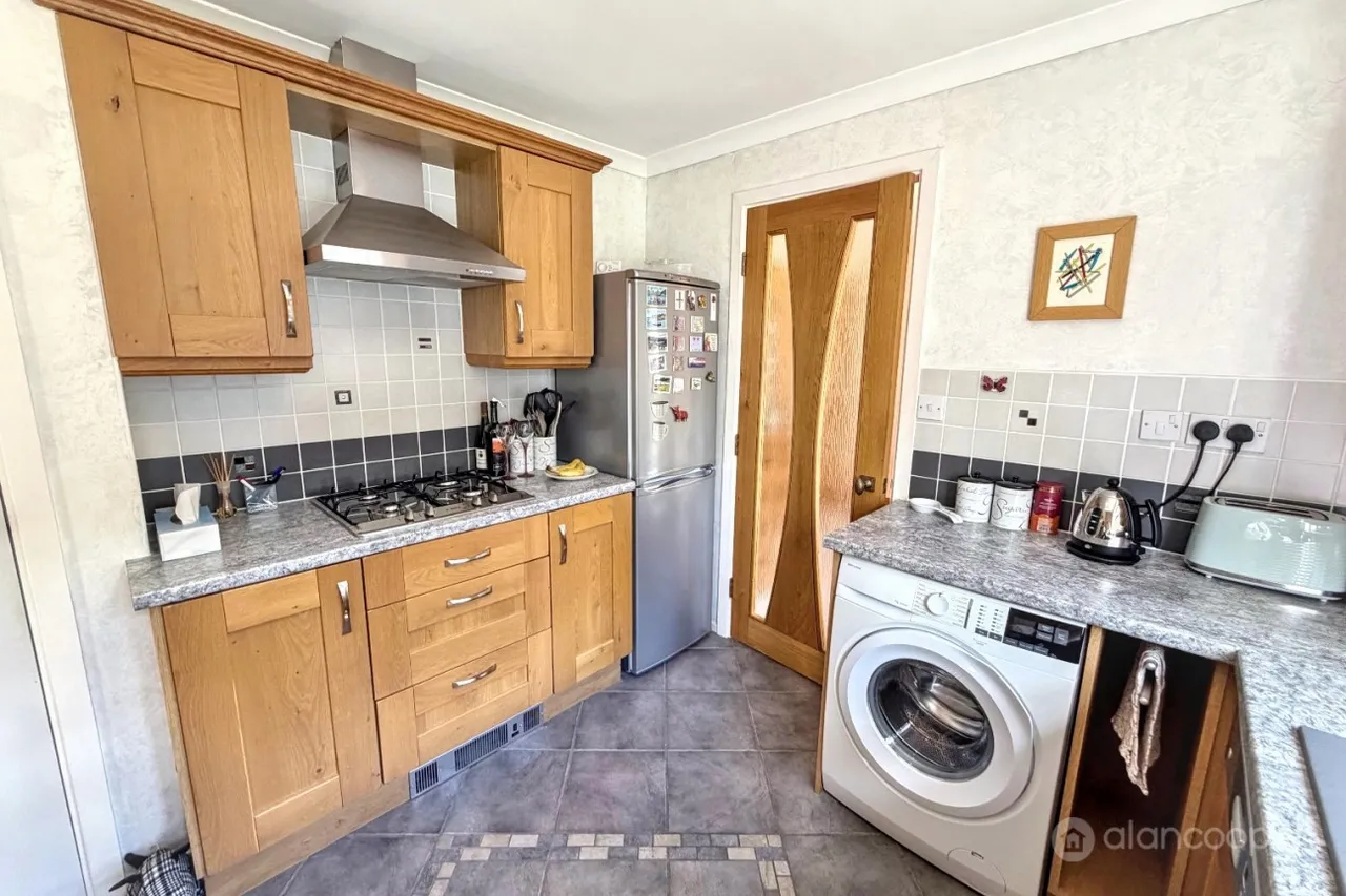Newstead Close, Whitestone, CV11, photo 9