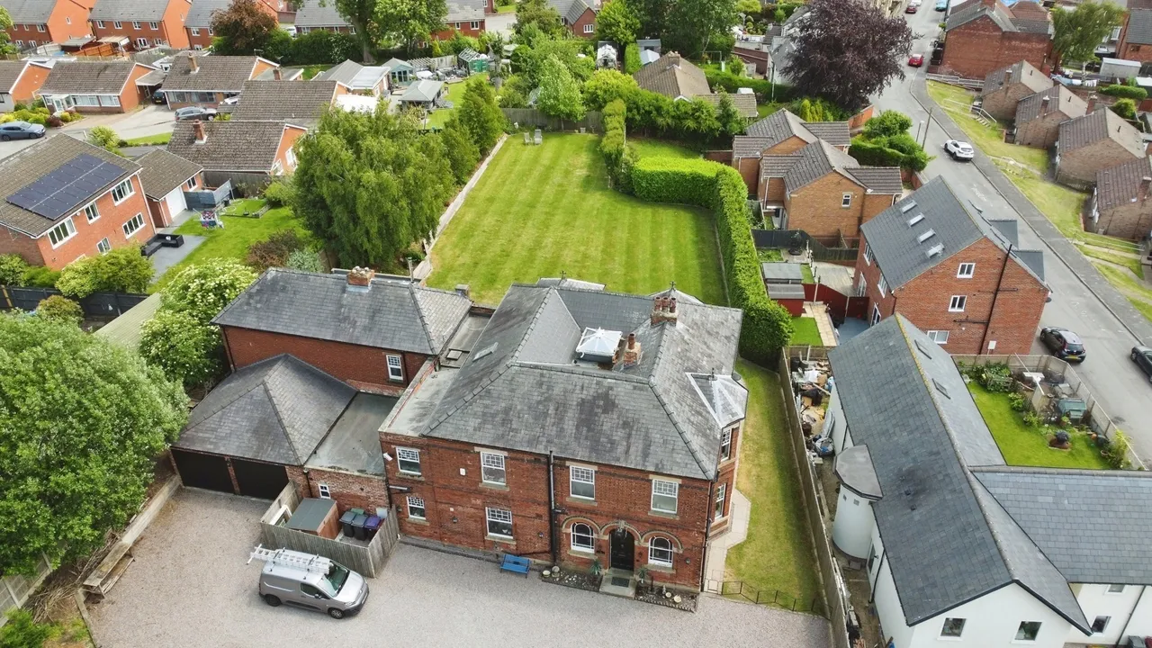 6 bed house for sale, High Street, Tibshelf, DE55