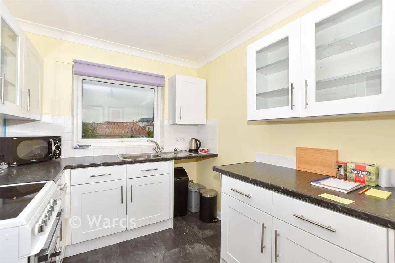 Pier Avenue, Whitstable, CT5, photo 3