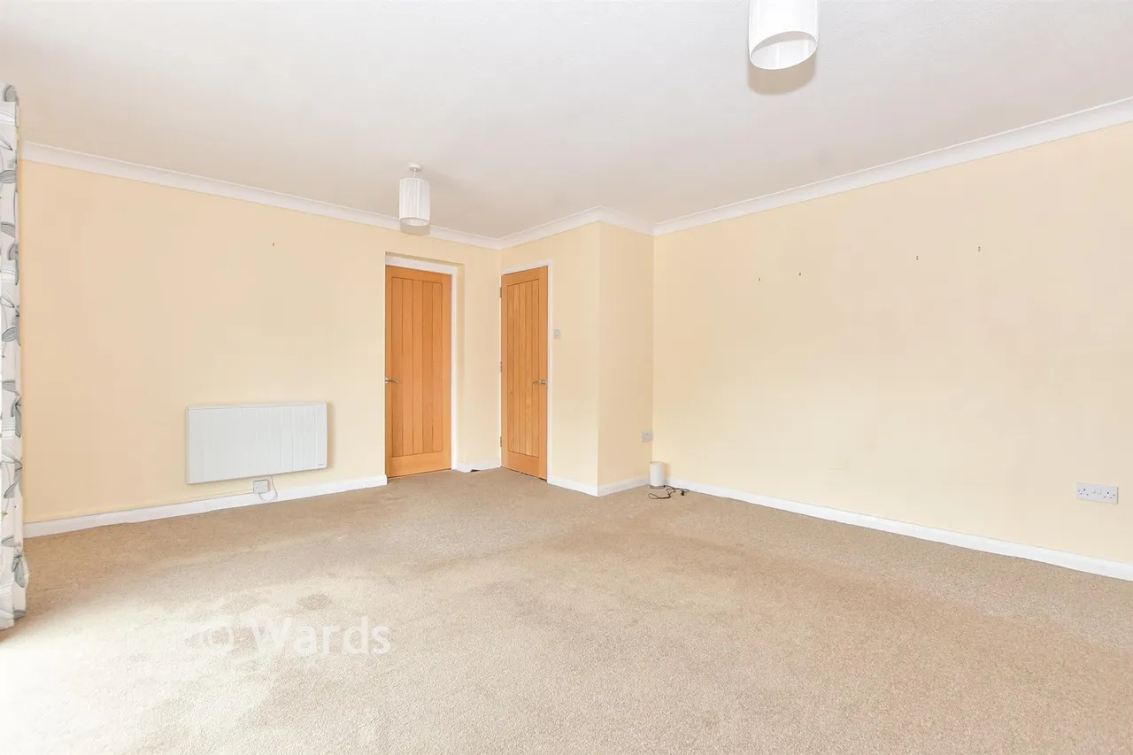 Pier Avenue, Whitstable, CT5, photo 9
