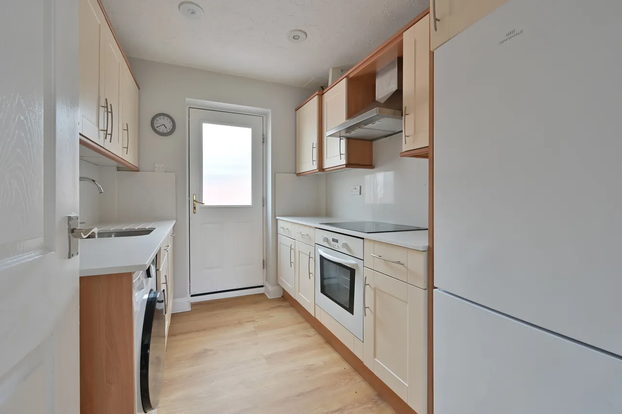 46 Norbury Avenue, Watford, photo 5