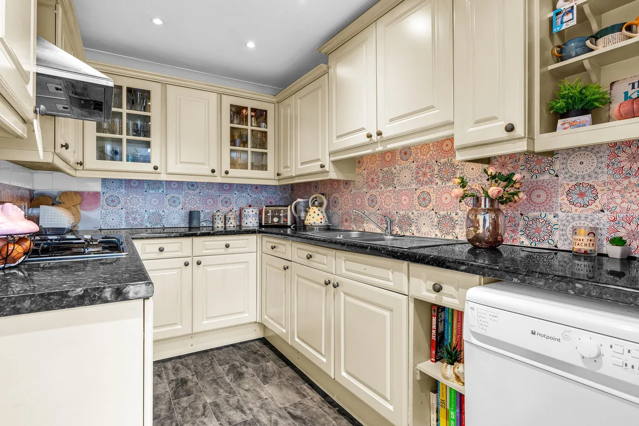 Southall Close, WARE, Ware, SG12 7PE, photo 9