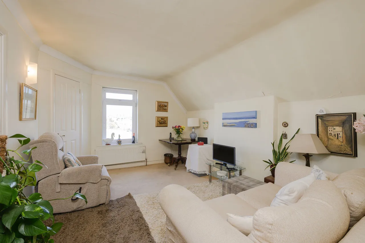 Queens Road, Wimbledon, SW19, photo 2
