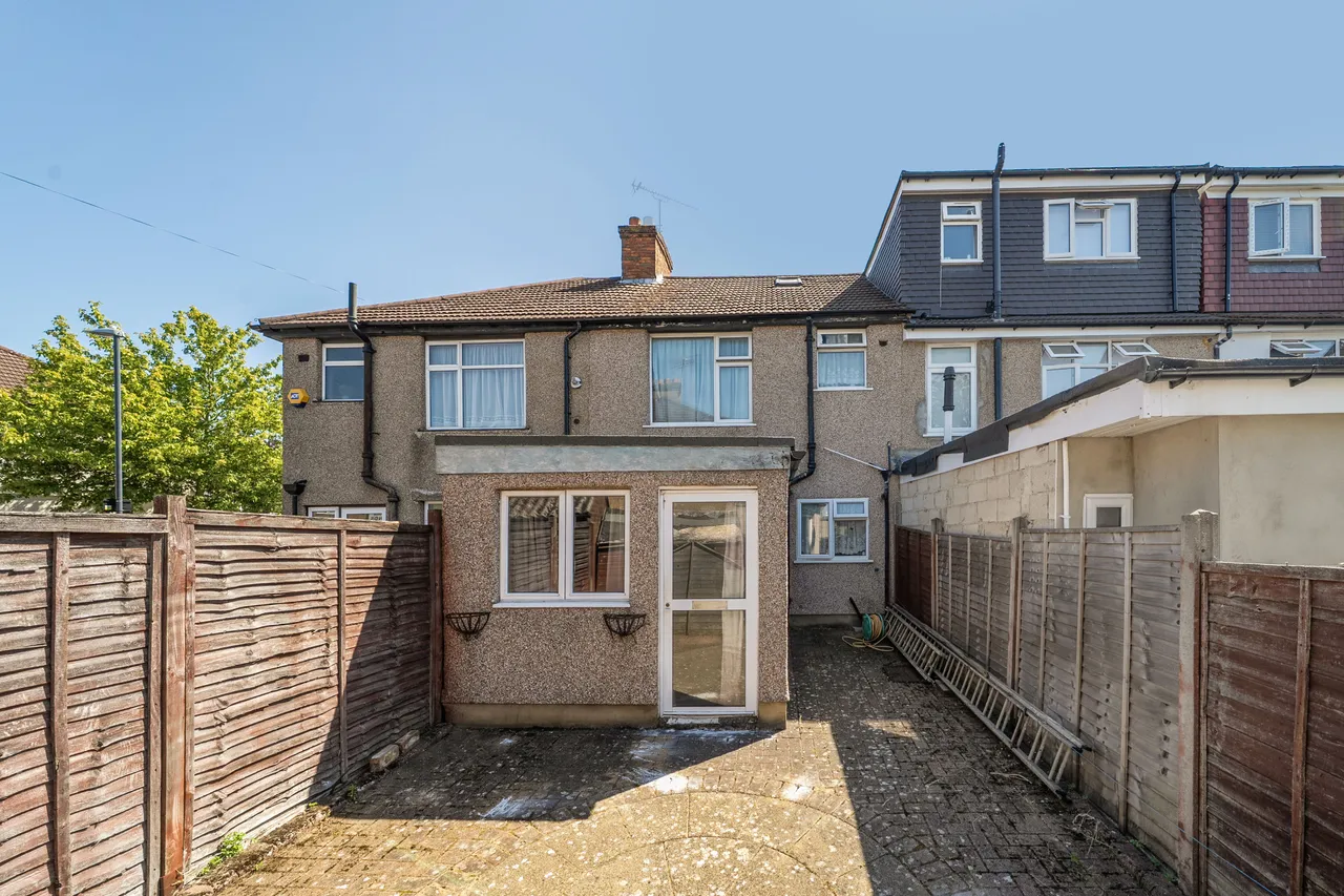 89 Whitefriars Avenue, Harrow, photo 7