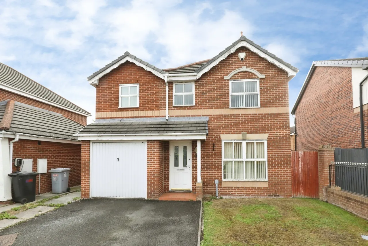 4 bed house for sale — Beltony Drive, CREWE, Cheshire, CW1