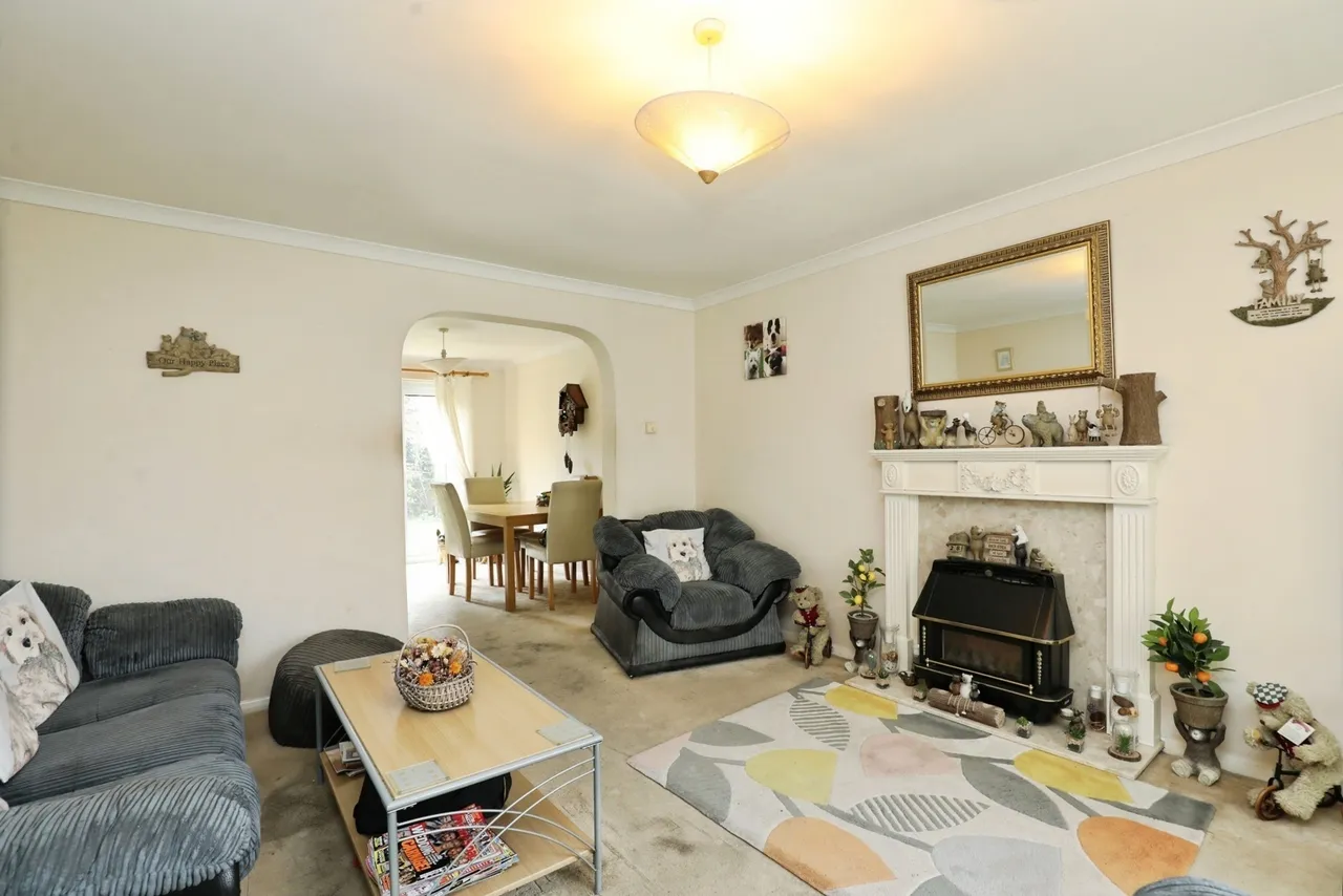 Beltony Drive, CREWE, Cheshire, CW1, photo 2