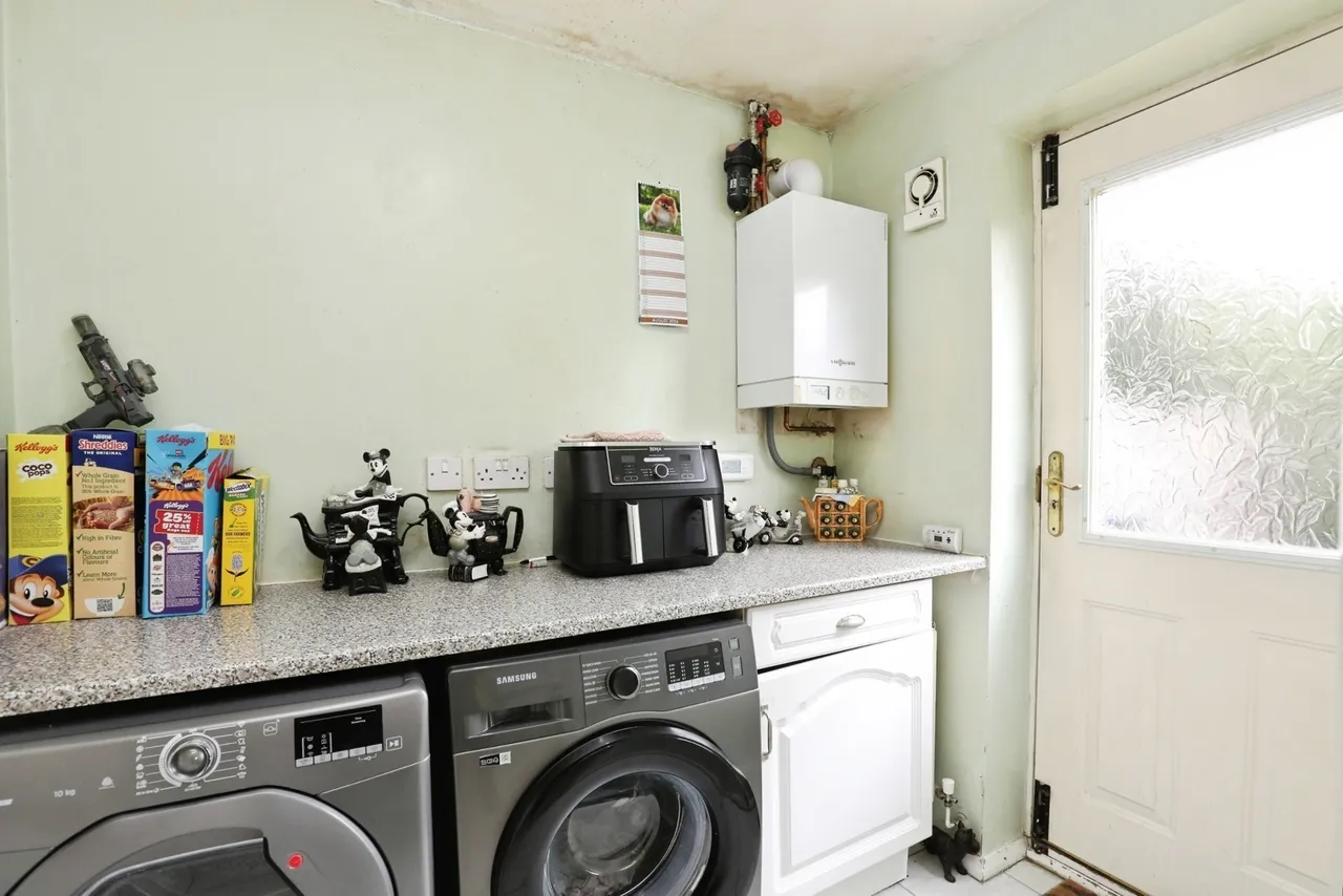 Beltony Drive, CREWE, Cheshire, CW1, photo 7
