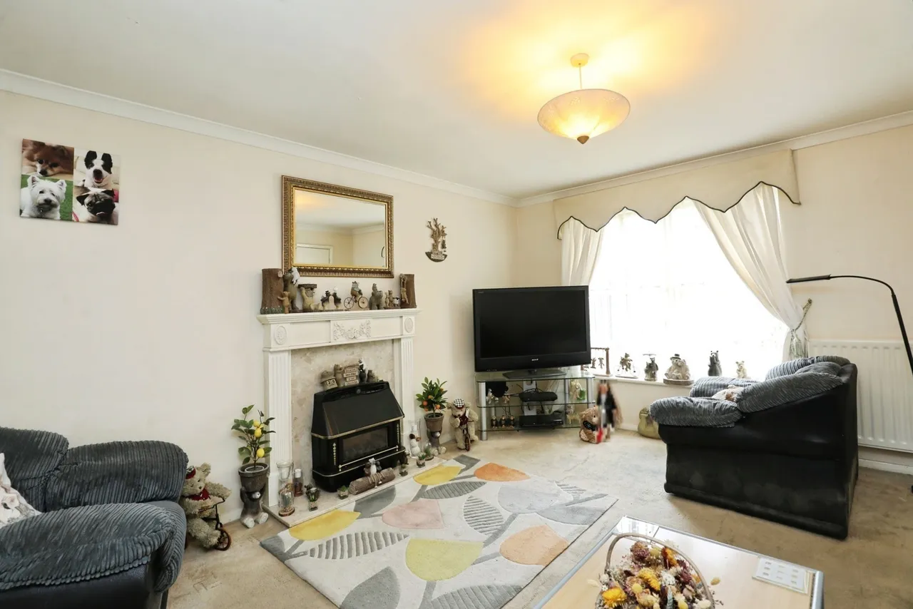 Beltony Drive, CREWE, Cheshire, CW1, photo 5