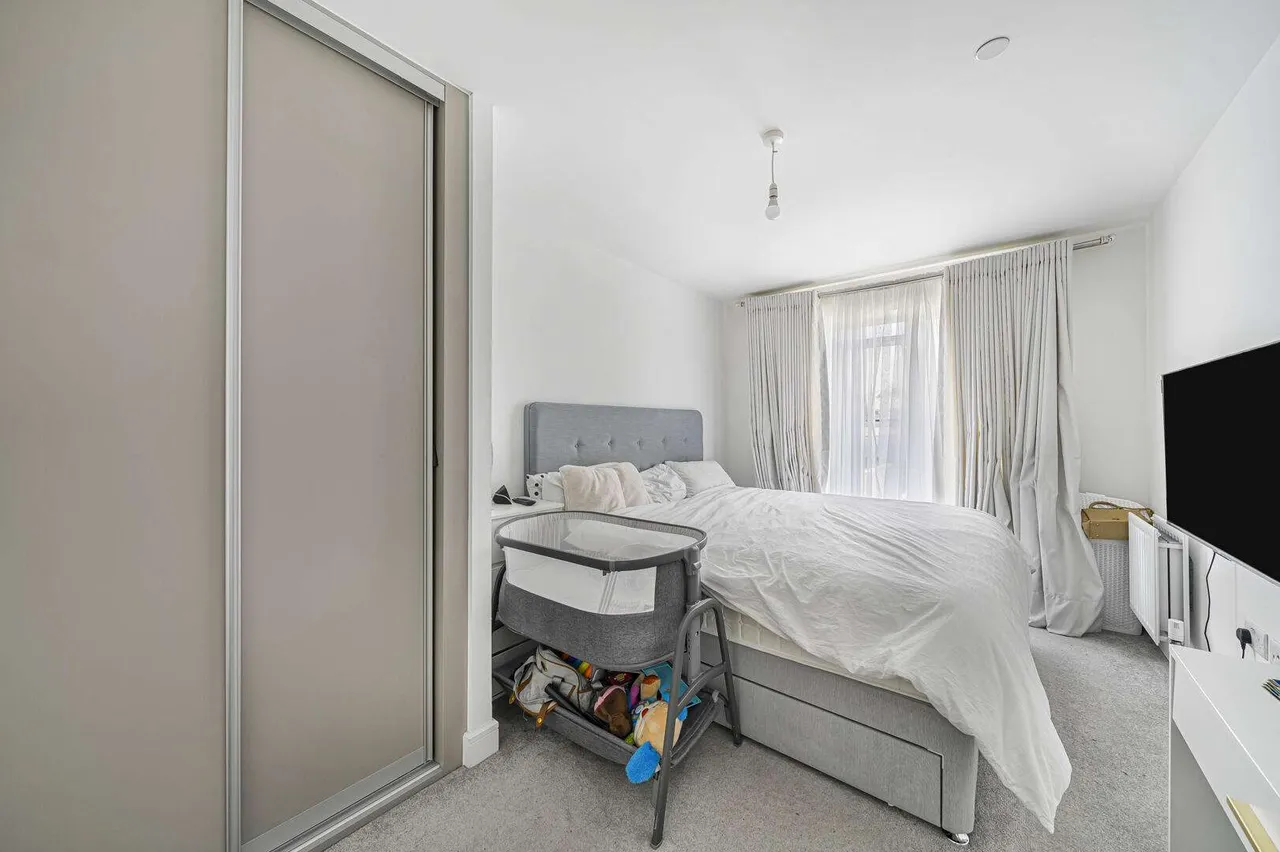 Rixson Road, Weldon, DA10, photo 10