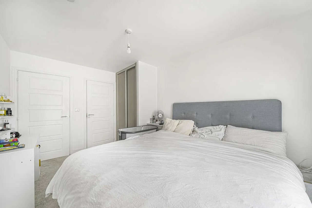 Rixson Road, Weldon, DA10, photo 9