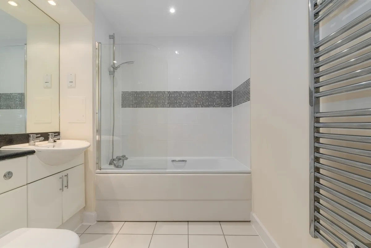 Seagull Lane, London, E16, photo 13