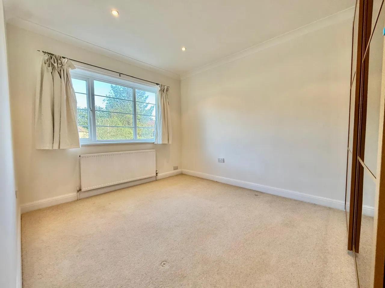 Redesdale Gardens, Adel, LS16, photo 12