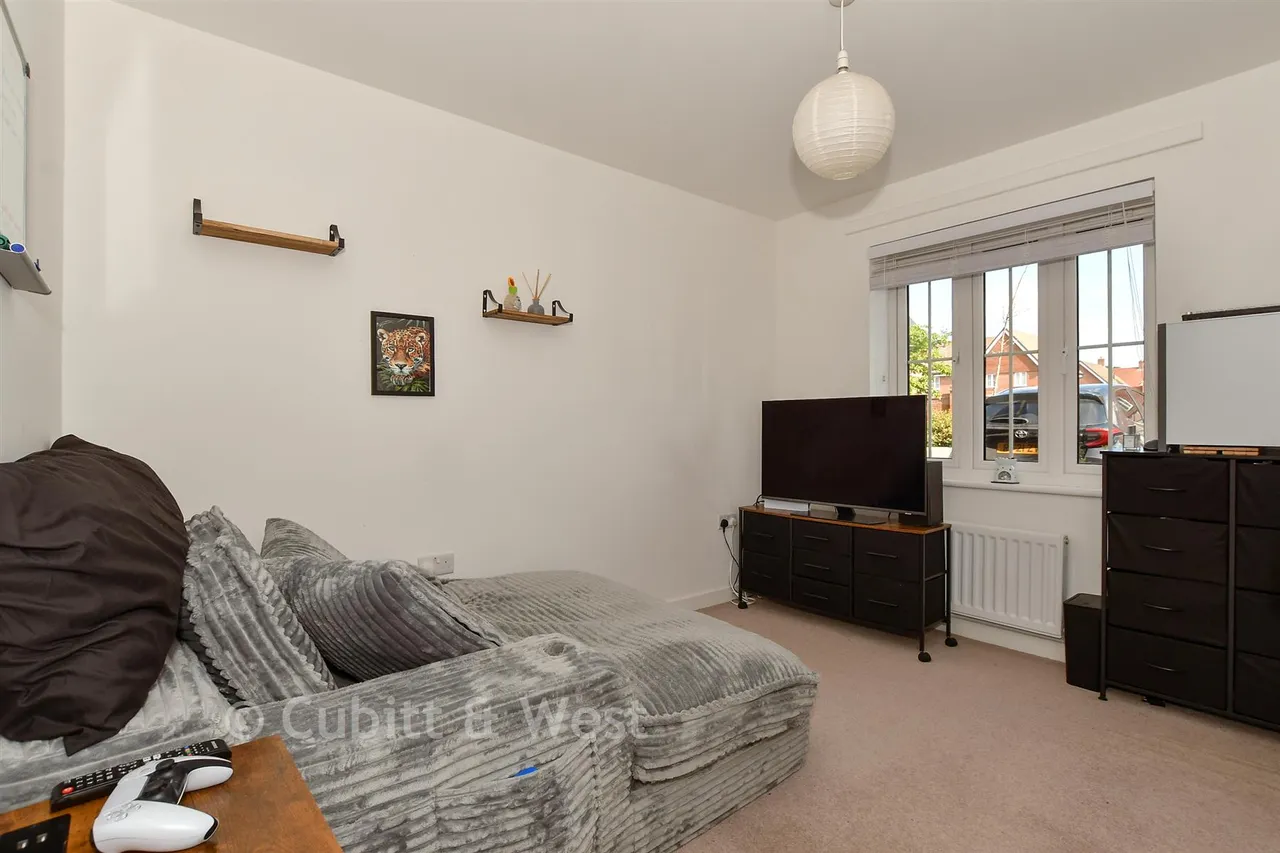 New Bridge Road, Cranleigh, GU6, photo 6