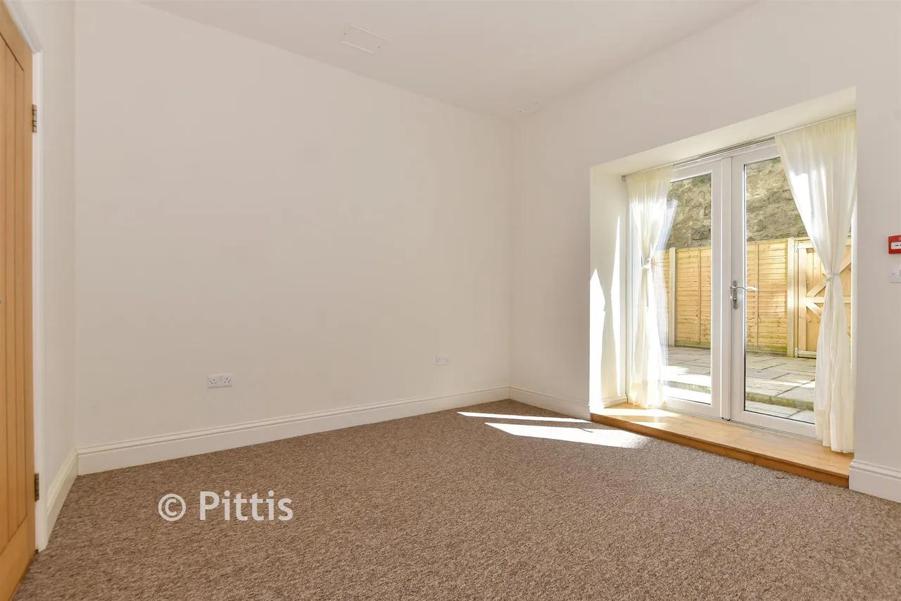 Hambrough Road, Ventnor, PO38, photo 6