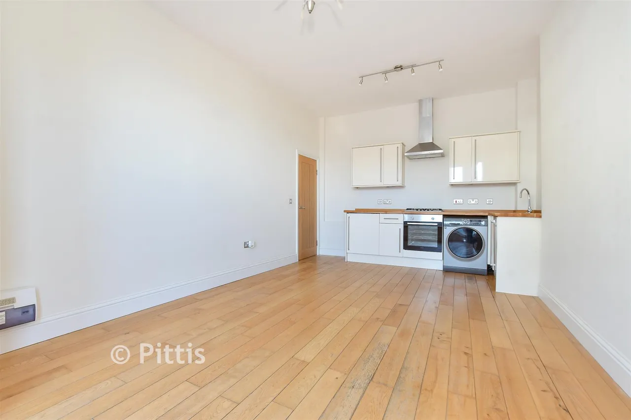 Hambrough Road, Ventnor, PO38, photo 4