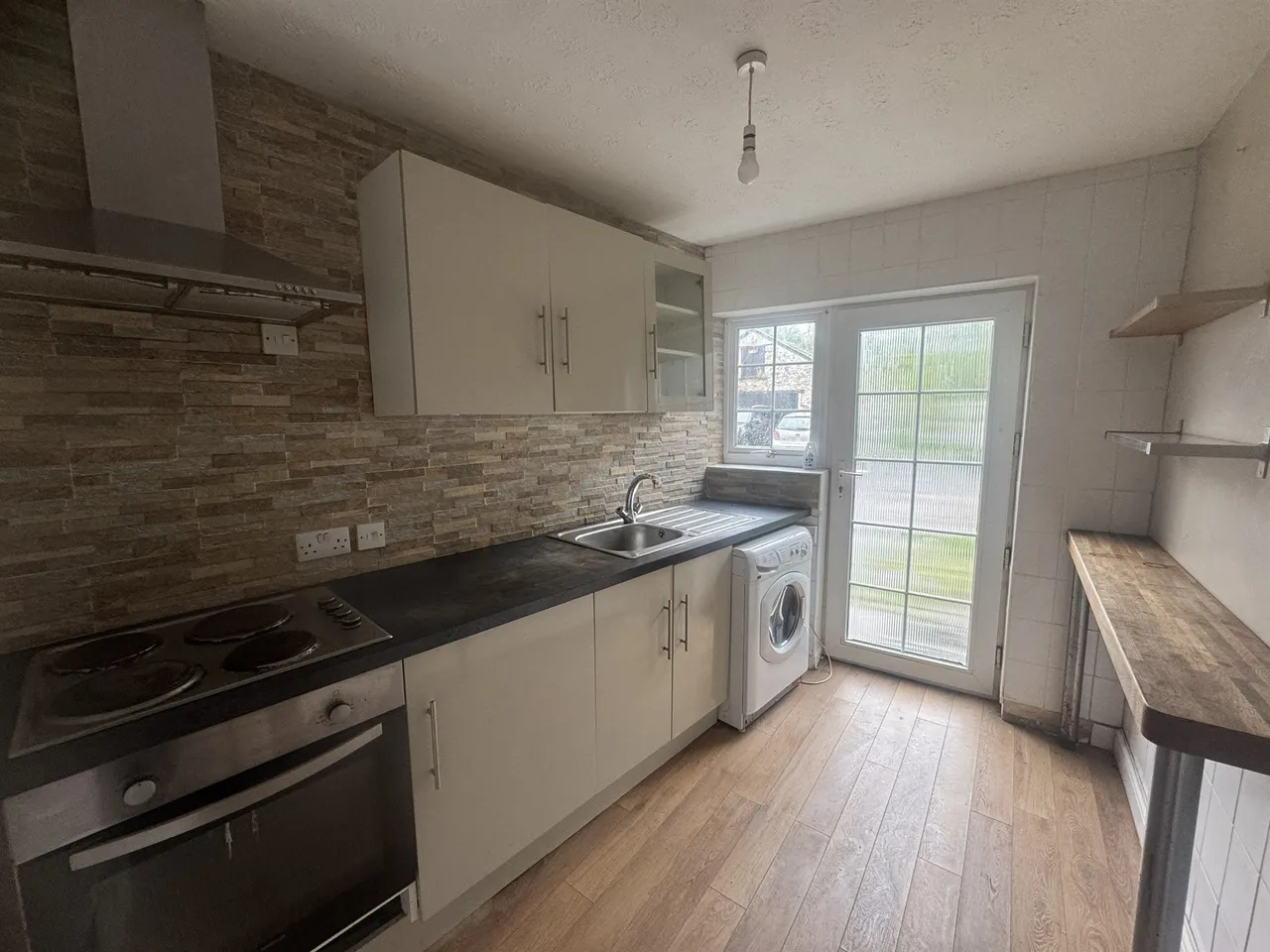 Old Market Street, Usk, NP15, photo 2