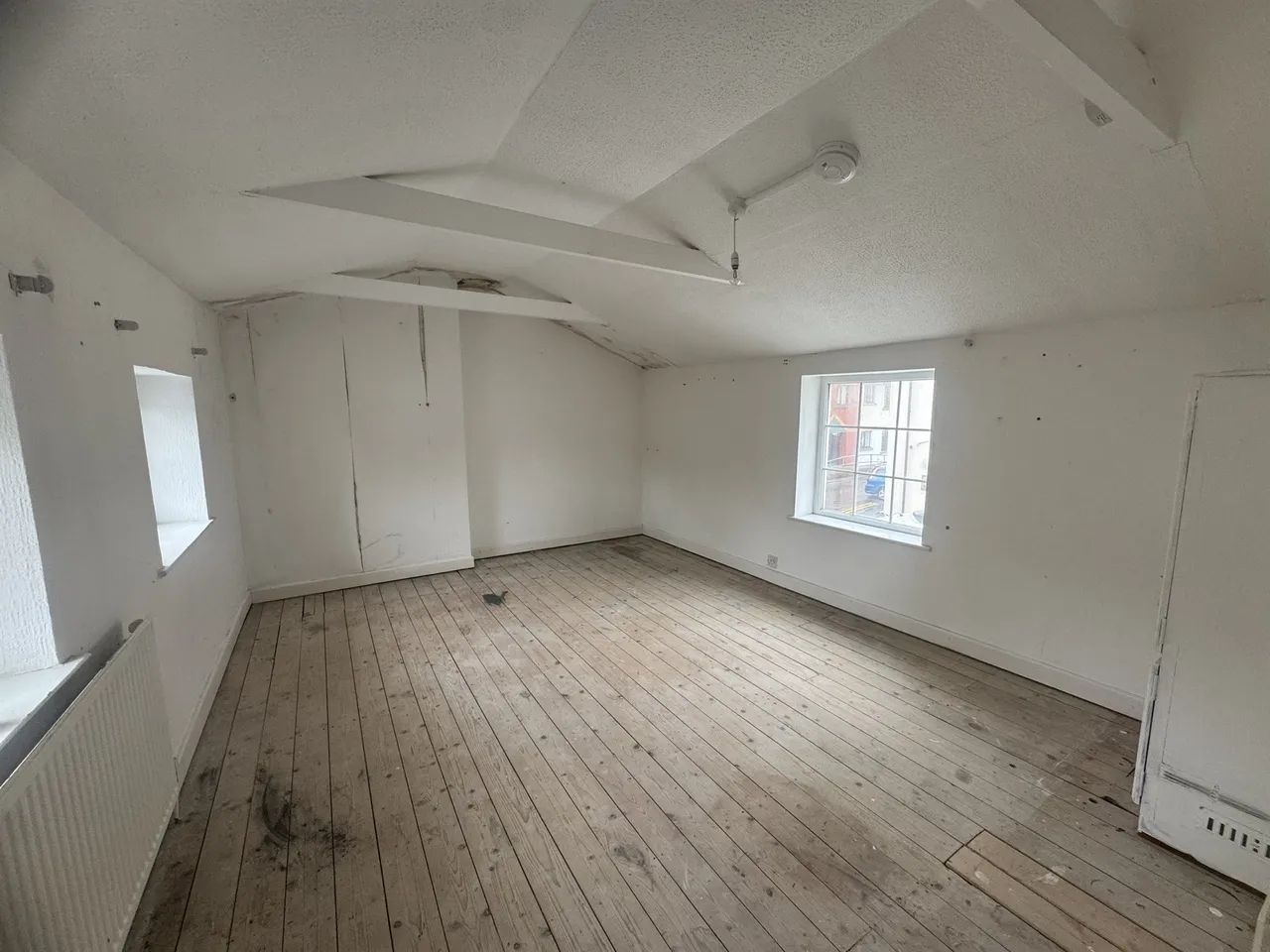 Old Market Street, Usk, NP15, photo 6