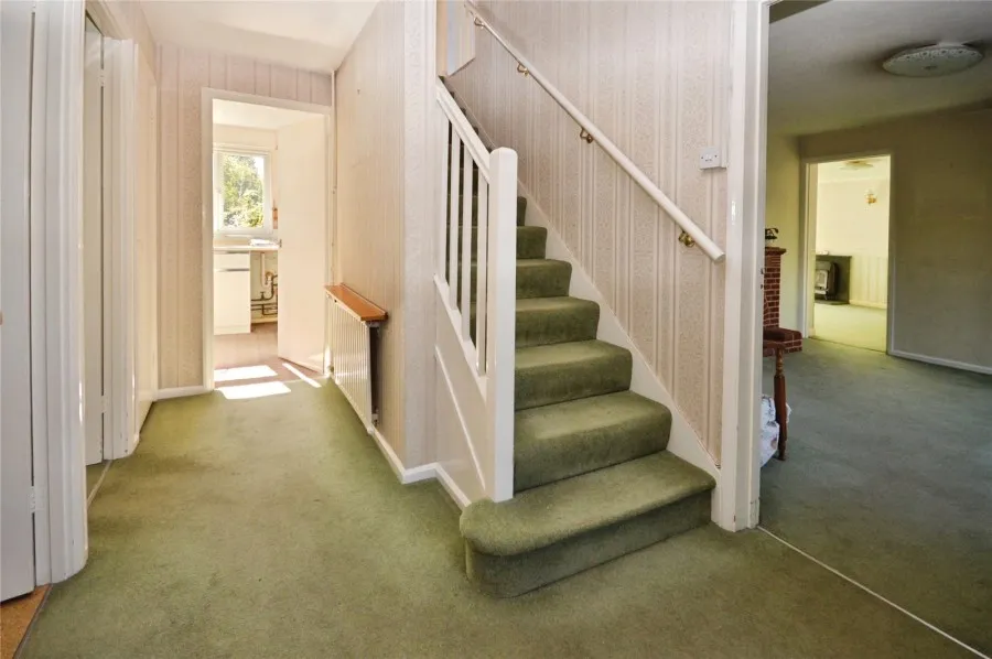 House Under Offer with 5 bedrooms in Bishop's Stortford, CM23, photo 2
