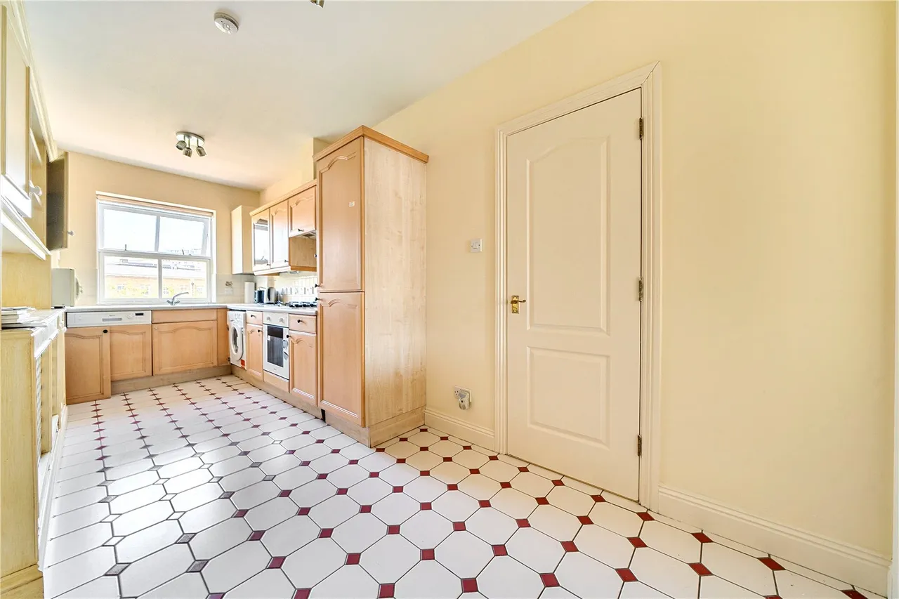 Leathermarket Court, London, SE1, photo 3