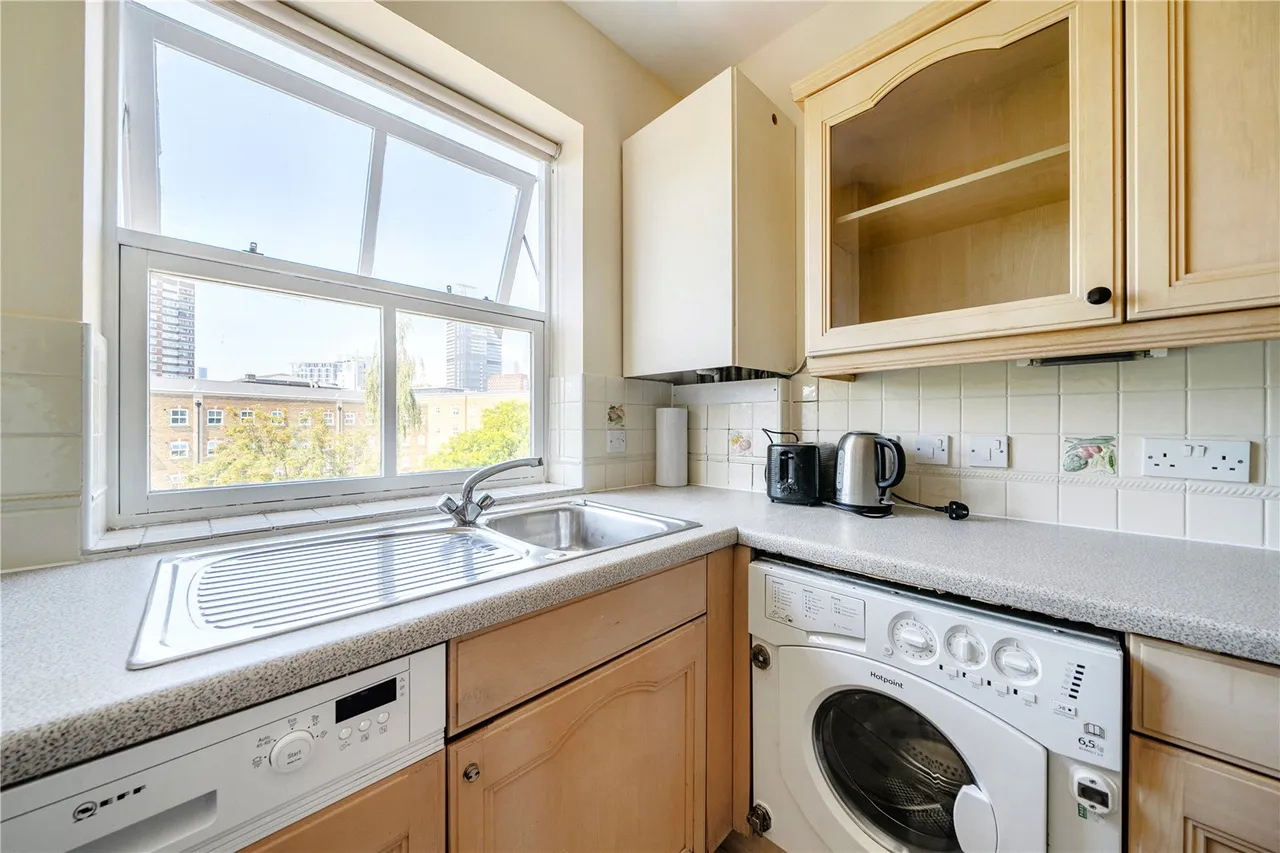 Leathermarket Court, London, SE1, photo 9