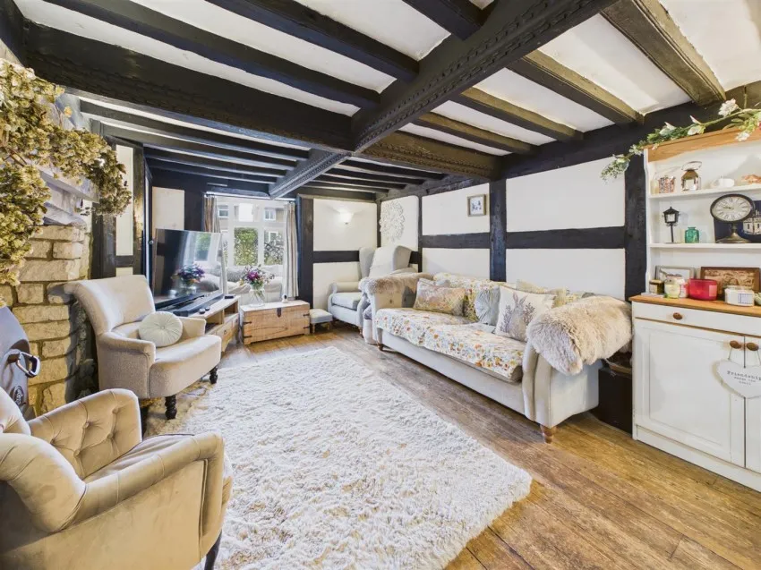 Hucclecote Road, Gloucester, photo 9