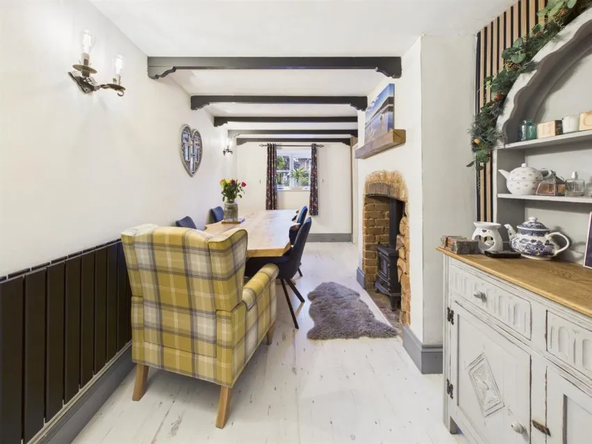 Hucclecote Road, Gloucester, photo 11