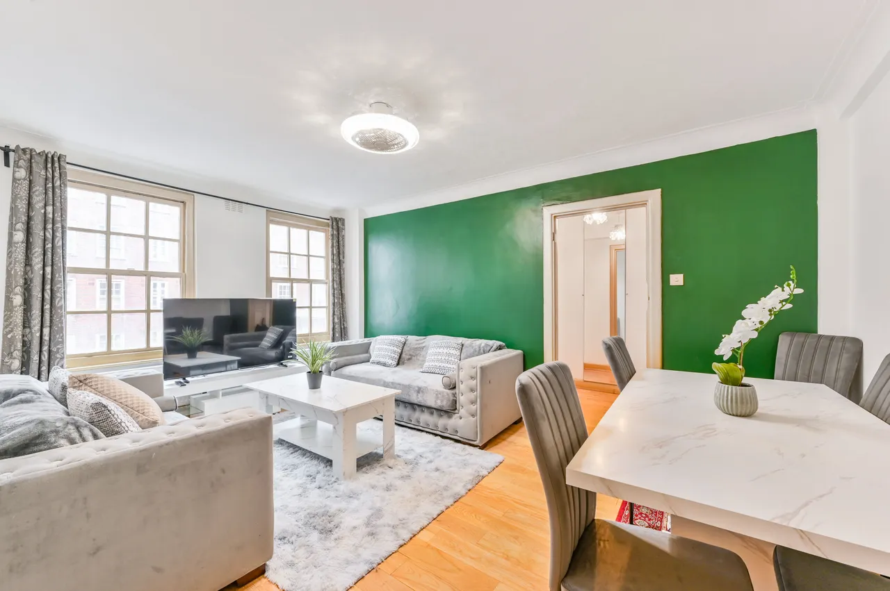 344 Park West, Edgware Road, London, photo 2