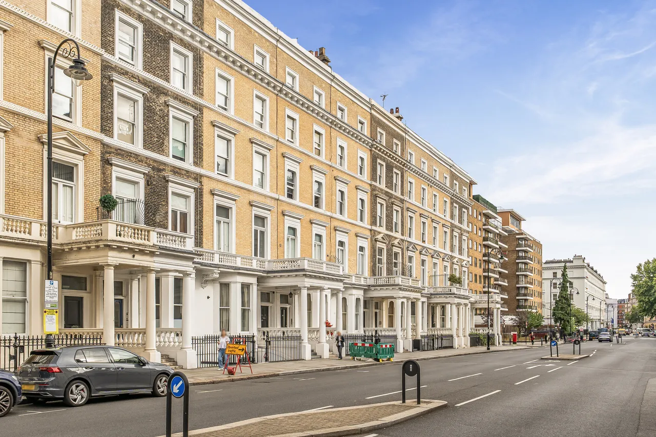 1 bed flat to rent — Flat 3, 47 Gloucester Road, London