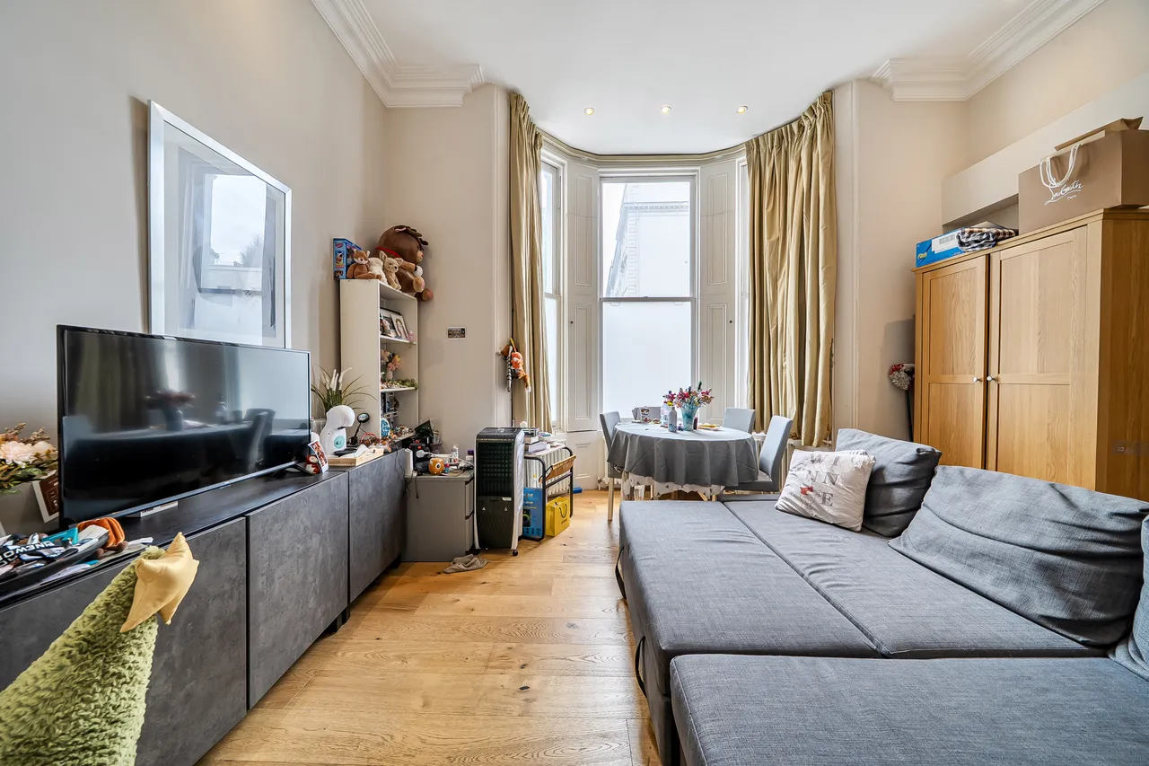 Flat 3, 47 Gloucester Road, London, photo 8