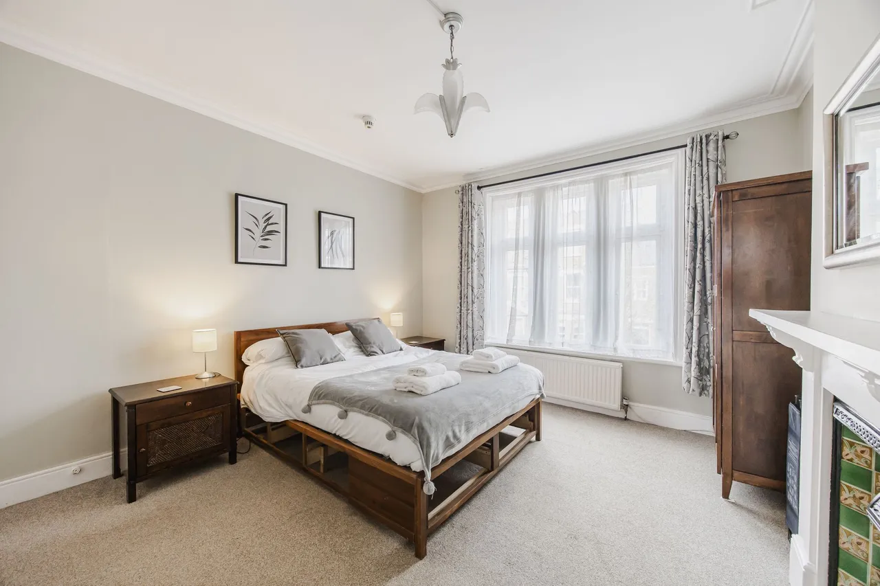 Three Storey Victorian Home in Hunsta, photo 7