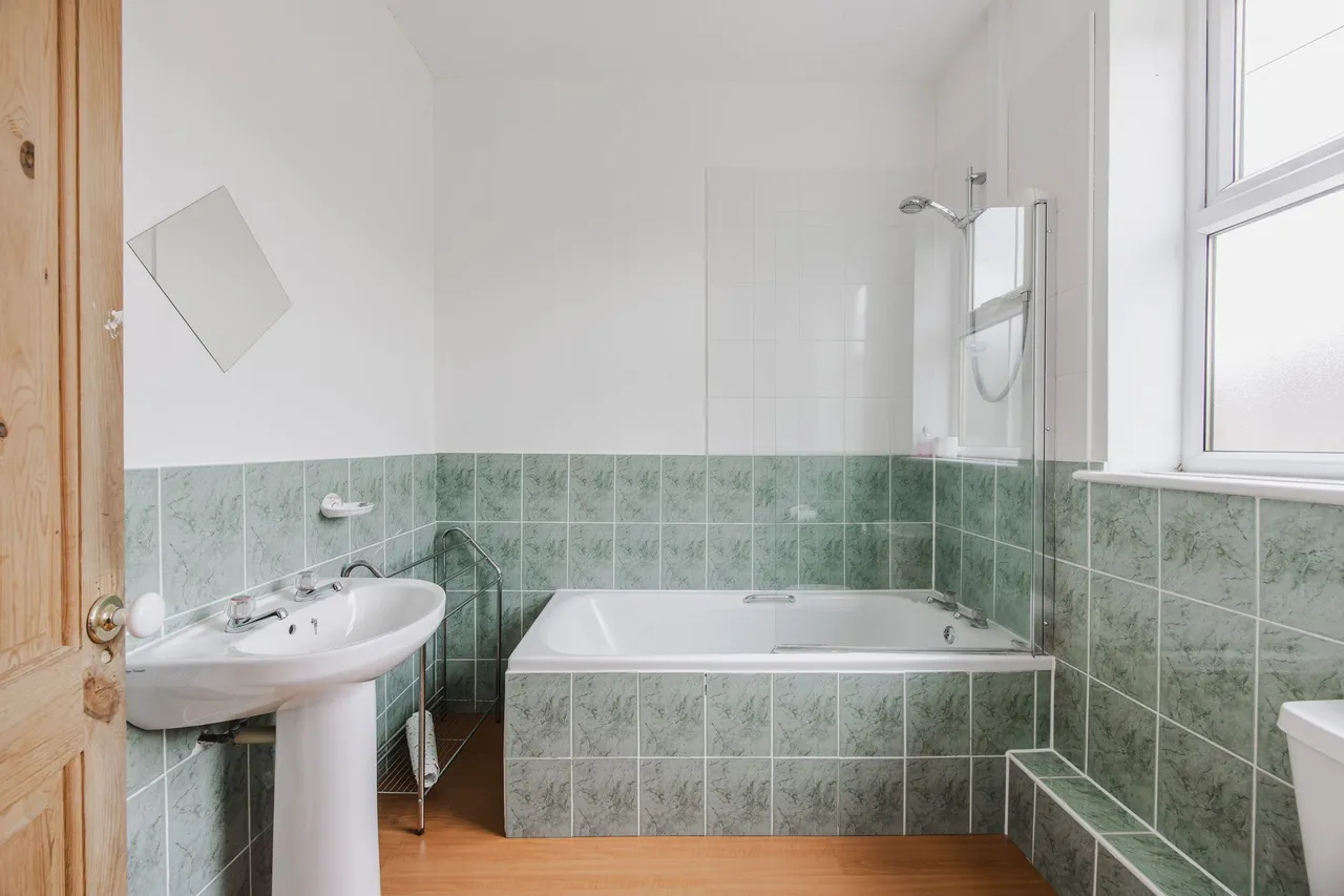 Three Storey Victorian Home in Hunsta, photo 8