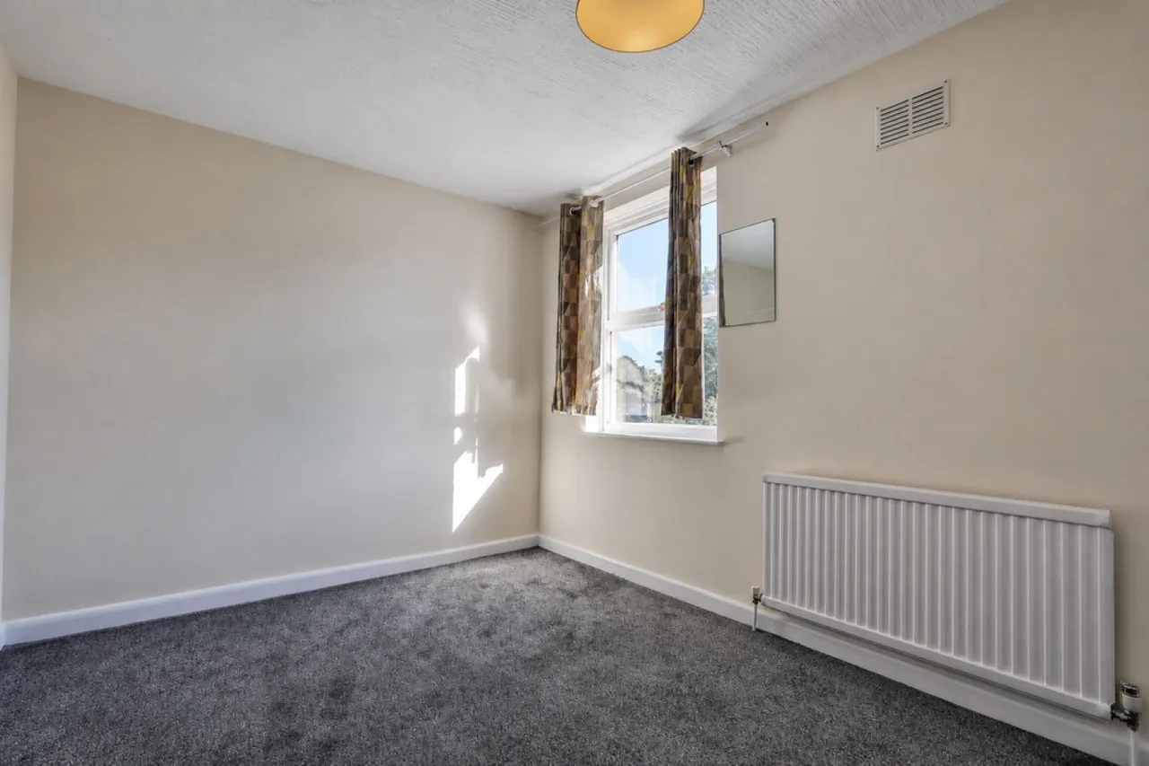 Marmora Road, photo 7