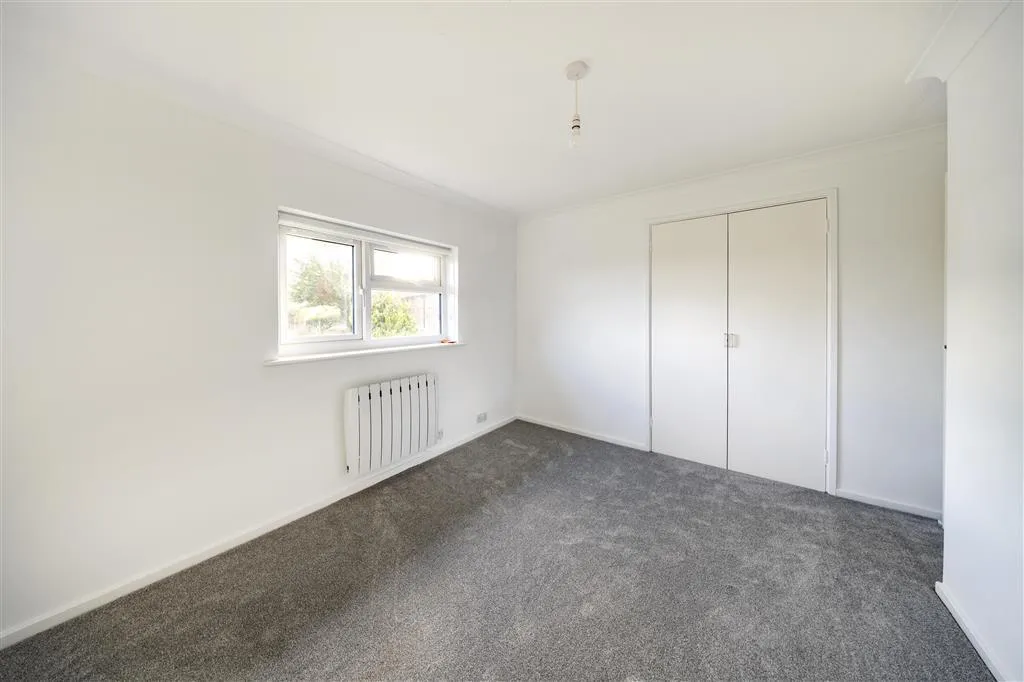 East Crescent, Swanton Morley, NR20, photo 5