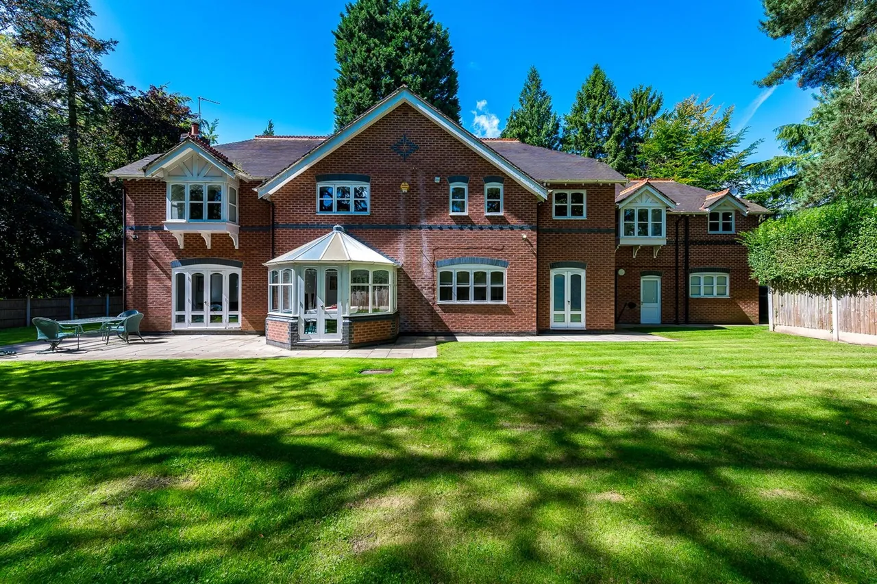Hale, Altrincham, photo 20