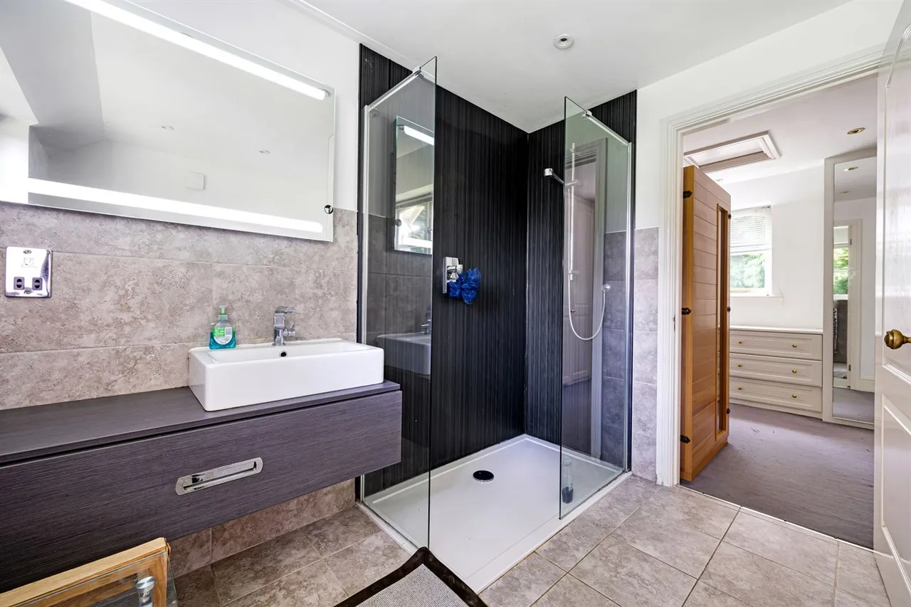 Hale, Altrincham, photo 17