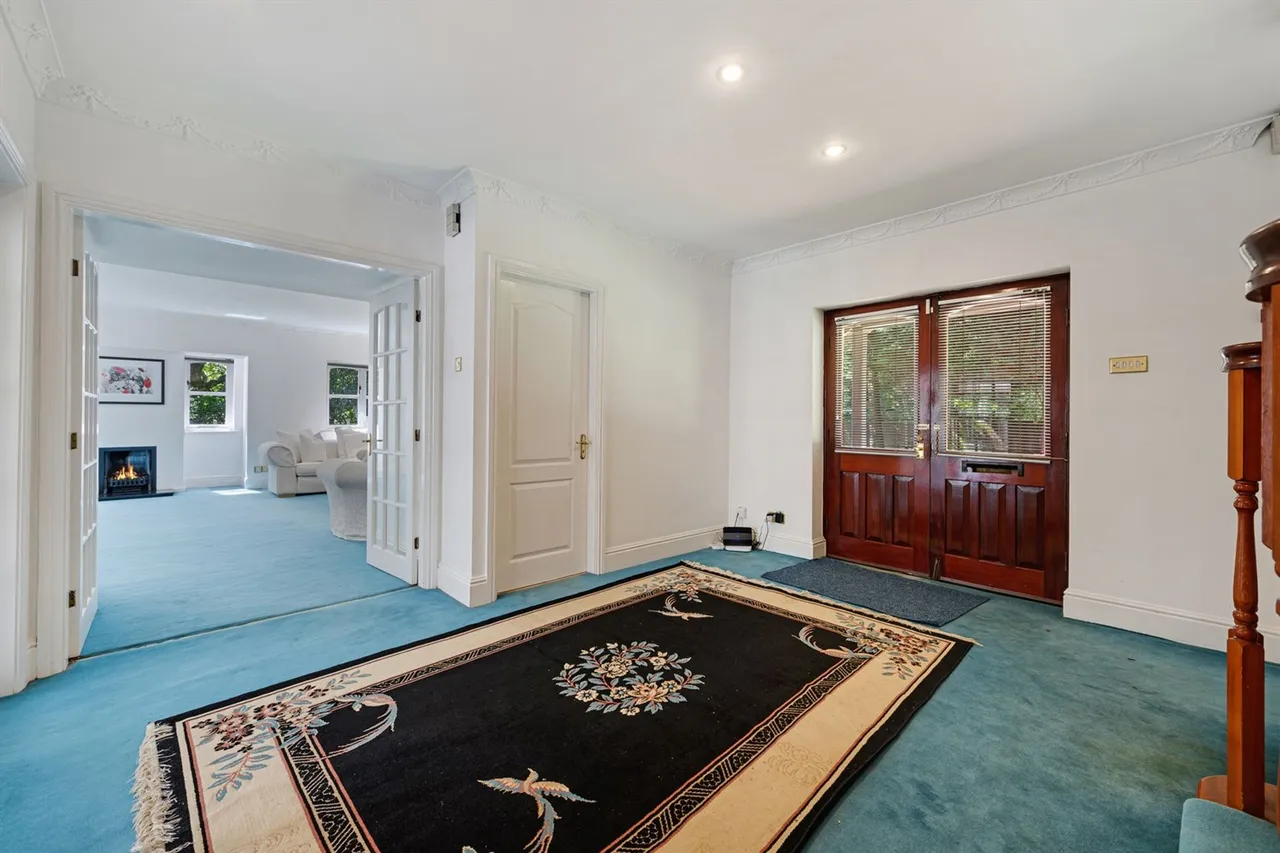 Hale, Altrincham, photo 5