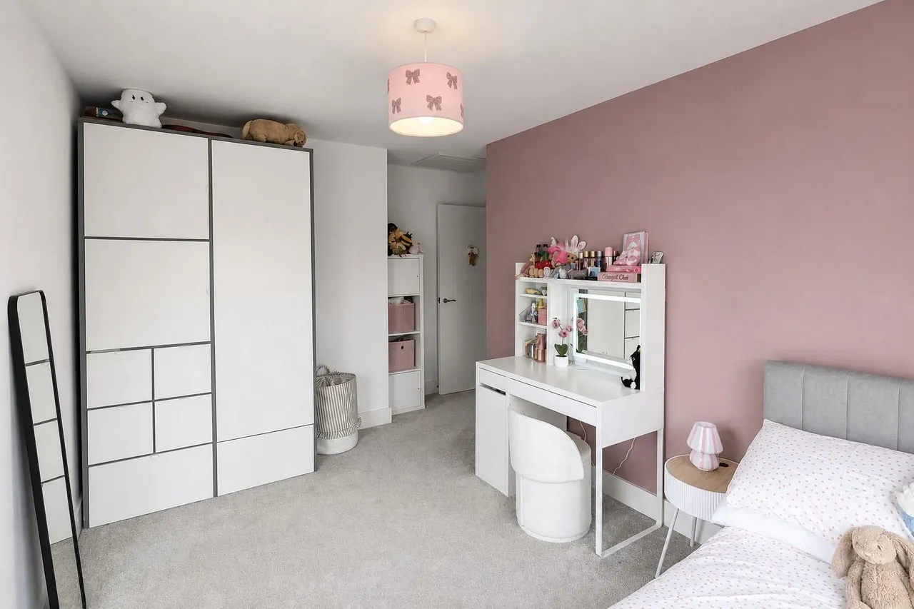 Second Street, Rivenwood, BT23, photo 21