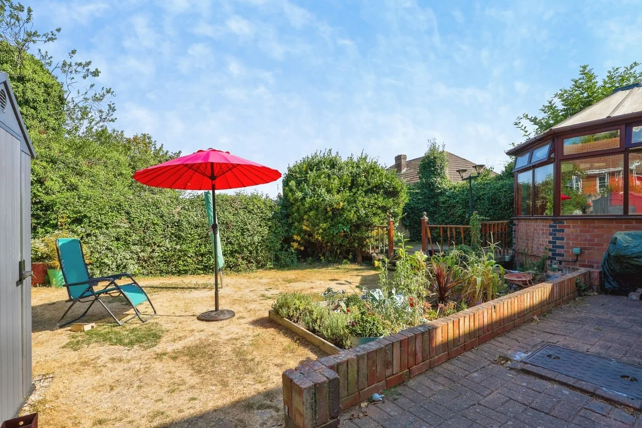 Bourne Grove, Sittingbourne, Kent, ME10, photo 18