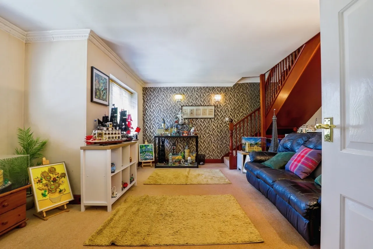 Bourne Grove, Sittingbourne, Kent, ME10, photo 2