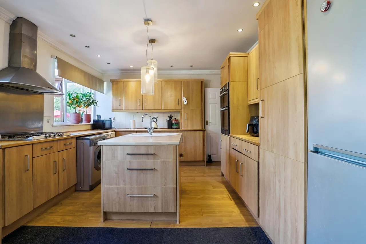 Bourne Grove, Sittingbourne, Kent, ME10, photo 16