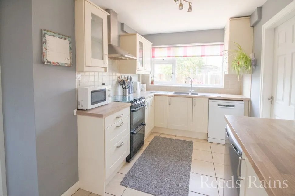 Fenwick Road, Great Sutton, Cheshire, CH66, photo 11