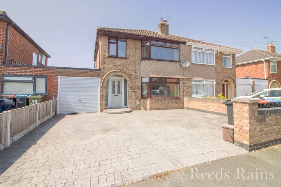 3 bed house for sale — Fenwick Road, Great Sutton, Cheshire, CH66
