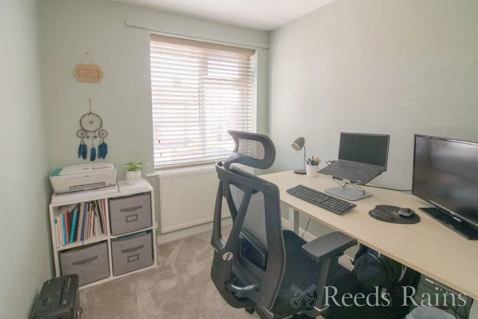 Fenwick Road, Great Sutton, Cheshire, CH66, photo 8