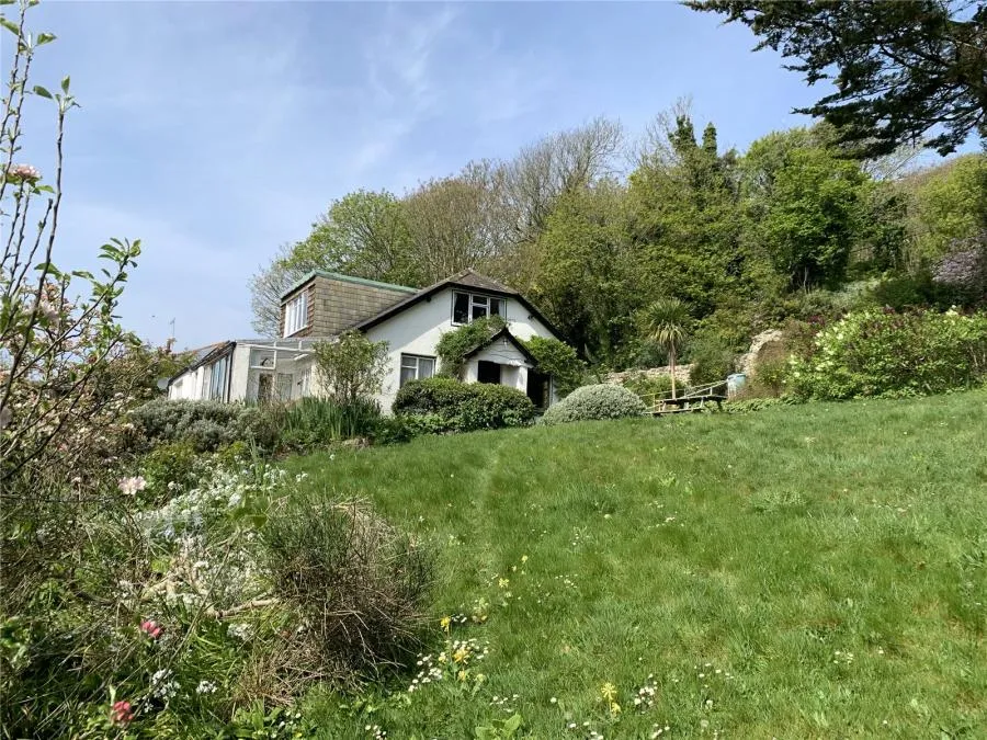 Hunts Road, St. Lawrence, PO38, photo 10