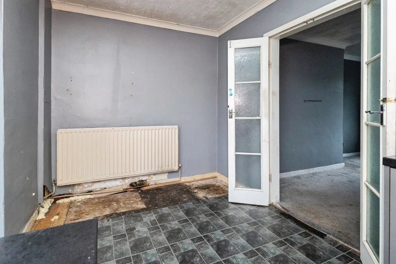 Lees Road, Ashton-under-Lyne, Greater Manchester, OL6, photo 5